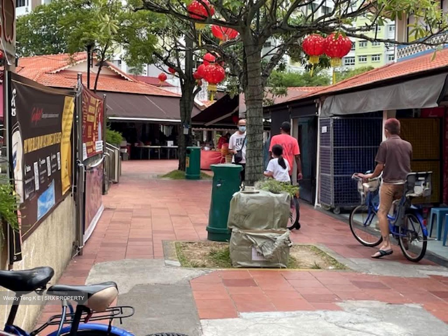 Yishun Ring Road (D27), Retail #561529221